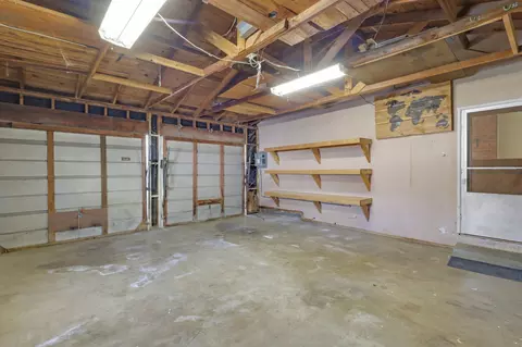 Exterior - 2962 Churn Ct, Redding, CA 96002 photo 11 of 13