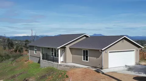 9669 Swasey Dr, Redding, CA 96001