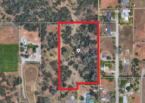 4850 Persistence Ln, Redding, CA 96002 photo 2