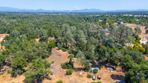 4850 Persistence Ln, Redding, CA 96002 photo 4