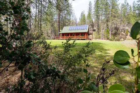 Exterior - 9200 Rainbow Lake Rd, Ono, CA 96047 photo 2 of 15