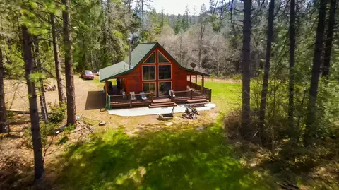 Exterior - 9200 Rainbow Lake Rd, Ono, CA 96047 photo 5 of 15