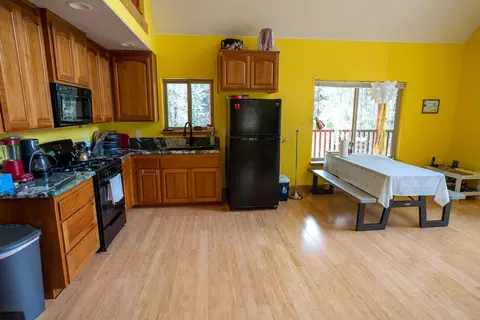 Kitchen - 9200 Rainbow Lake Rd, Ono, CA 96047 photo 2 of 2