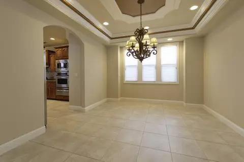 1547 Saint Andrews Dr, Redding, CA 96003 photo 9
