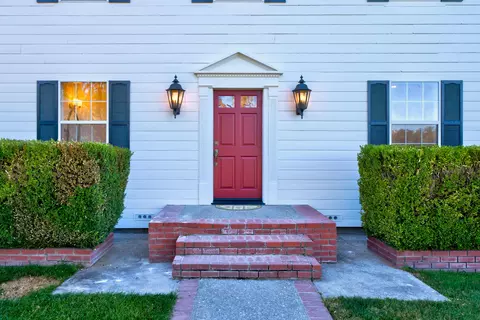 Entry Way - 16385 River Heights Dr, Red Bluff, CA 96080 photo 1 of 4