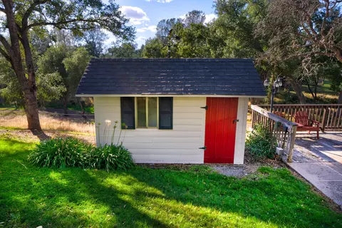 Exterior - 16385 River Heights Dr, Red Bluff, CA 96080 photo 14 of 17