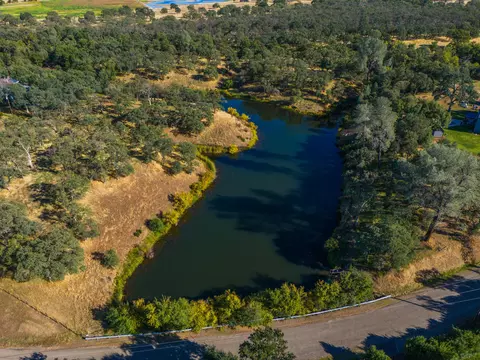 View/Area - 16385 River Heights Dr, Red Bluff, CA 96080 photo 2 of 7