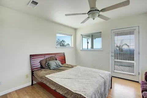 Bedroom - 22200 Delightful Way, Redding, CA 96003 photo 2 of 3