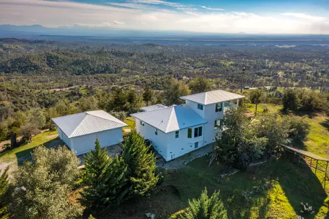 22200 Delightful Way, Redding, CA 96003