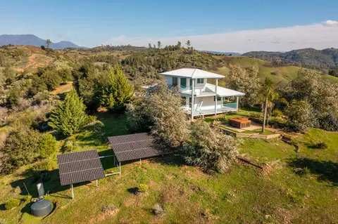 View/Area - 22200 Delightful Way, Redding, CA 96003 photo 3 of 7