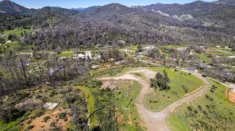 13884 Shangrila Dr, Redding, CA 96003 photo 19
