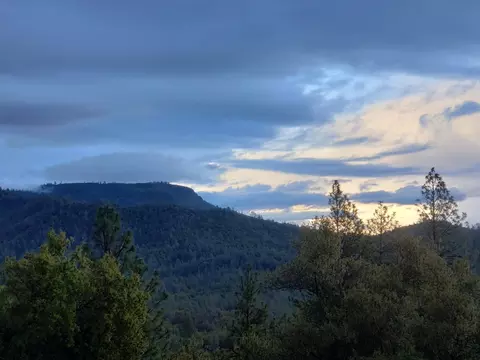 13884 Shangrila Dr, Redding, CA 96003 photo 14