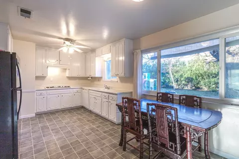 3123 Aster St, Anderson, CA 96007 photo 2