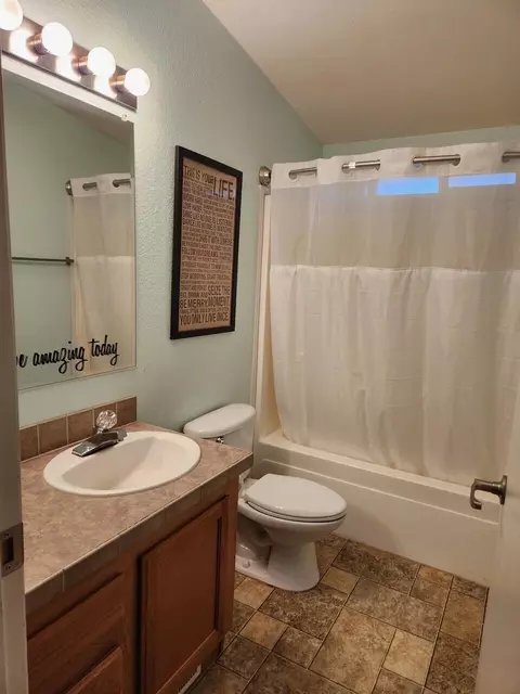 Bath - 21609 Oak Dr, Cassel, CA 96016 photo 1 of 2