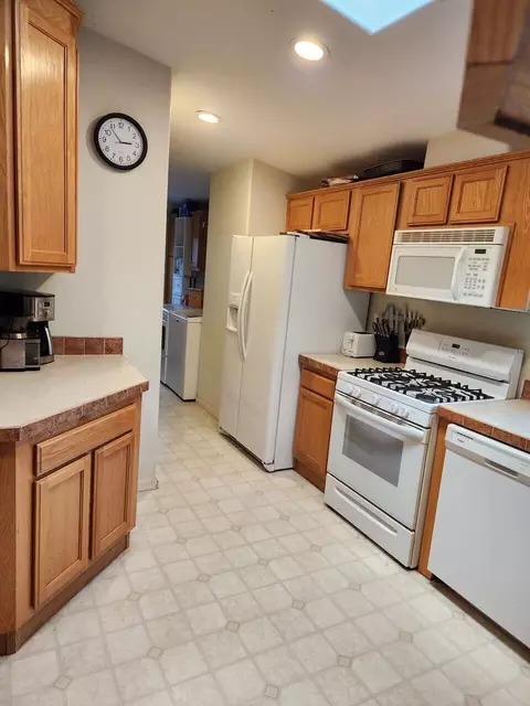 Kitchen - 21609 Oak Dr, Cassel, CA 96016 photo 2 of 4