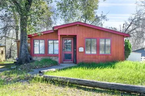 9099 Chaparral Dr, Redding, CA 96001
