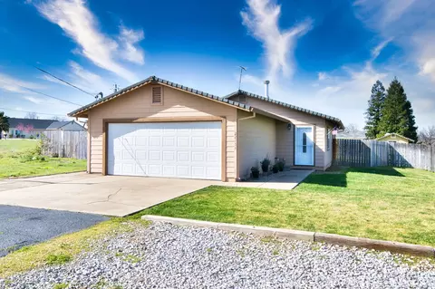 22154 River View Dr, Cottonwood, CA 96022