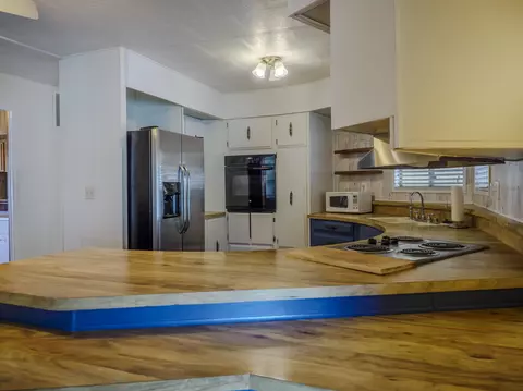 4590 Chippewa, Redding, CA 96003 photo 8