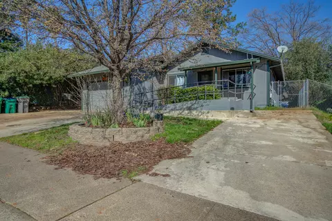 3833 Coeur D Alene Ave, Shasta Lake, CA 96019