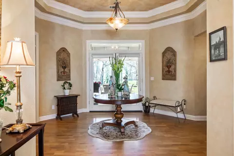 Entry Way - 13310 Pala Mesa Cir, Redding, CA 96003 photo 1 of 1