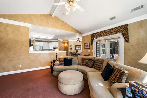 Living - 13310 Pala Mesa Cir, Redding, CA 96003 photo 9 of 9