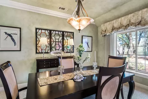 Dining - 13310 Pala Mesa Cir, Redding, CA 96003 photo 2 of 4