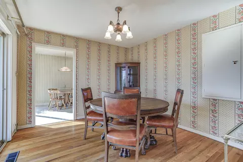 Dining - 1159 Almond Ave, Redding, CA 96001 photo 2 of 3