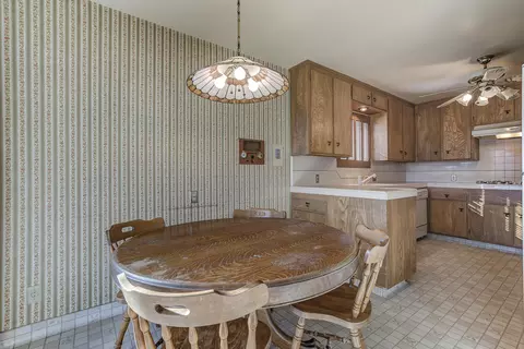 Dining - 1159 Almond Ave, Redding, CA 96001 photo 3 of 3