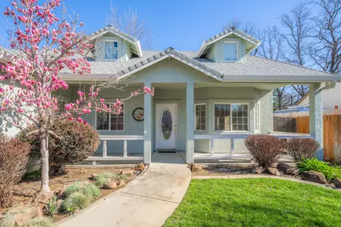 Exterior - 5918 Beaumont Dr, Redding, CA 96003 photo 4 of 12