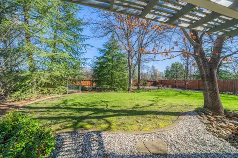 Exterior - 5918 Beaumont Dr, Redding, CA 96003 photo 7 of 12