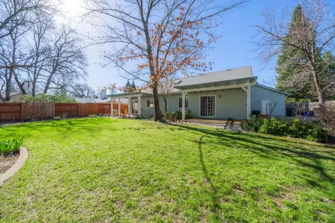 Exterior - 5918 Beaumont Dr, Redding, CA 96003 photo 11 of 12