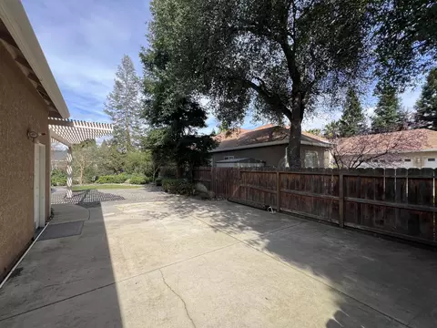 Exterior - 2846 Smith River Dr, Redding, CA 96002 photo 13 of 14