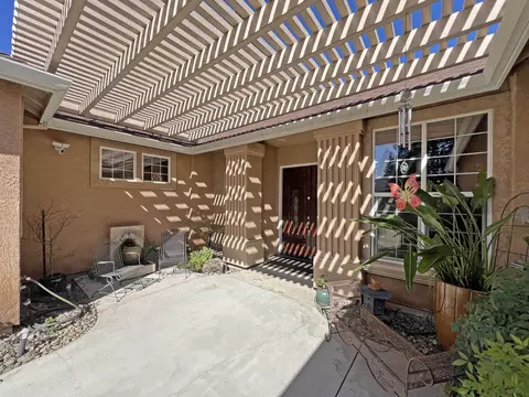 Exterior - 2846 Smith River Dr, Redding, CA 96002 photo 3 of 14