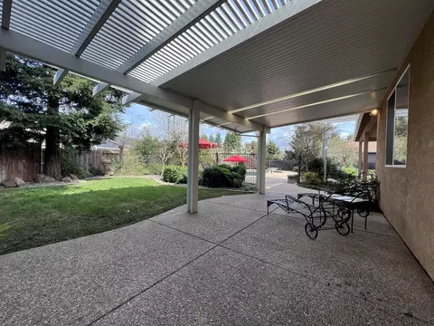 Exterior - 2846 Smith River Dr, Redding, CA 96002 photo 11 of 14