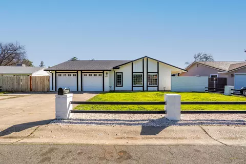 3413 Lagoon Drive Dr, Redding, CA 96002