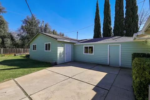 Exterior - 4903 Alta Rico Dr, Redding, CA 96002 photo 5 of 6