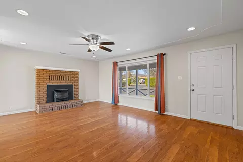 Living - 3551 E Keswick Dam Rd, Redding, CA 96003 photo 2 of 2