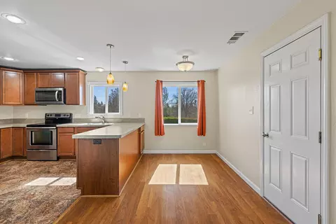 Kitchen - 3551 E Keswick Dam Rd, Redding, CA 96003 photo 4 of 4