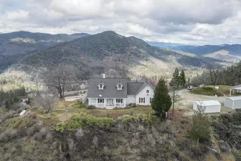 1551 Oak Ranch Rd, Lewiston, CA 96052