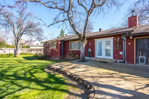 Exterior - 3560 E Keswick Dam Rd, Redding, CA 96003 photo 10 of 16