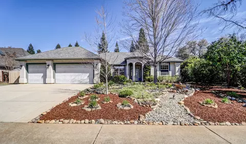 2648 Templeton Dr, Redding, CA 96002