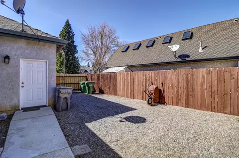 Exterior - 2648 Templeton Dr, Redding, CA 96002 photo 7 of 7