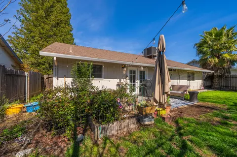 2579 Atrium Way, Redding, CA 96003 photo 18
