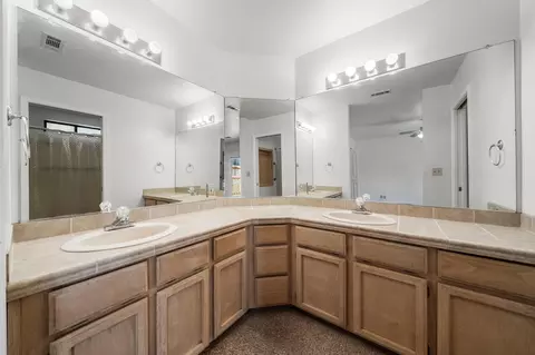 3560 Leonard St, Redding, CA 96002 photo 11