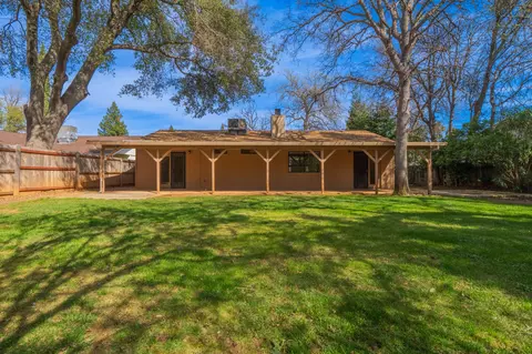 3560 Leonard St, Redding, CA 96002 photo 18