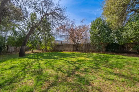 3560 Leonard St, Redding, CA 96002 photo 20