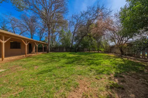 3560 Leonard St, Redding, CA 96002 photo 19