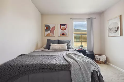 Bedroom - 672 Mission De Oro Dr, Redding, CA 96003 photo 3 of 14