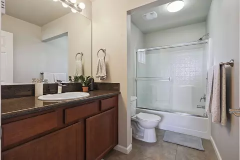 Bath - 672 Mission De Oro Dr, Redding, CA 96003 photo 1 of 5