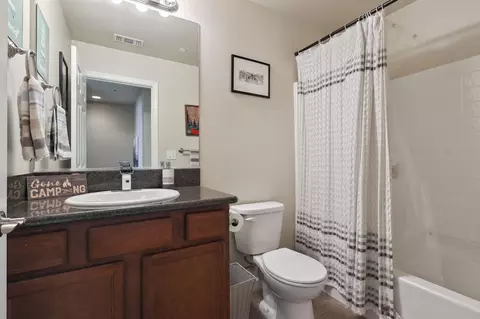 Bath - 672 Mission De Oro Dr, Redding, CA 96003 photo 5 of 5